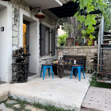Πλωτό κατάλυμα 118 *