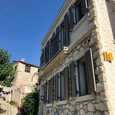118