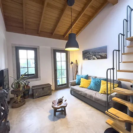 Hotel na wodzie 118 *