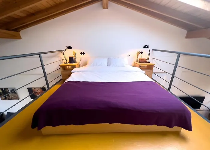 Hotel na wodzie 118 *