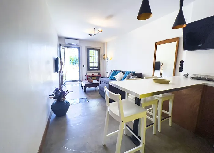 Hotel na wodzie 118 *