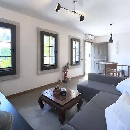 Hotel en barco 118 *